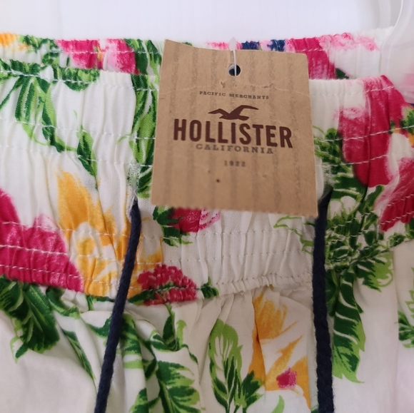 Hollister Co. Floral Betty's Skirt Small - Picture 3 of 4